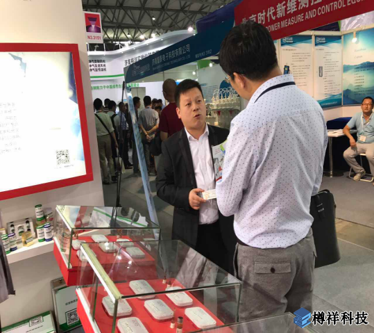 CATO工作人員以飽滿的熱情，為前來的客戶進(jìn)行詳細(xì)的講解
